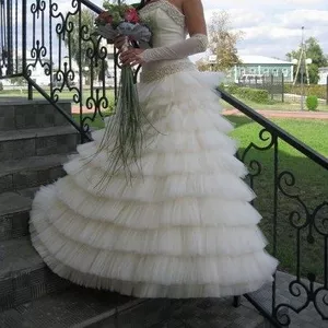Продаю свадебное платье размер 42-44,  рост до 168 см.