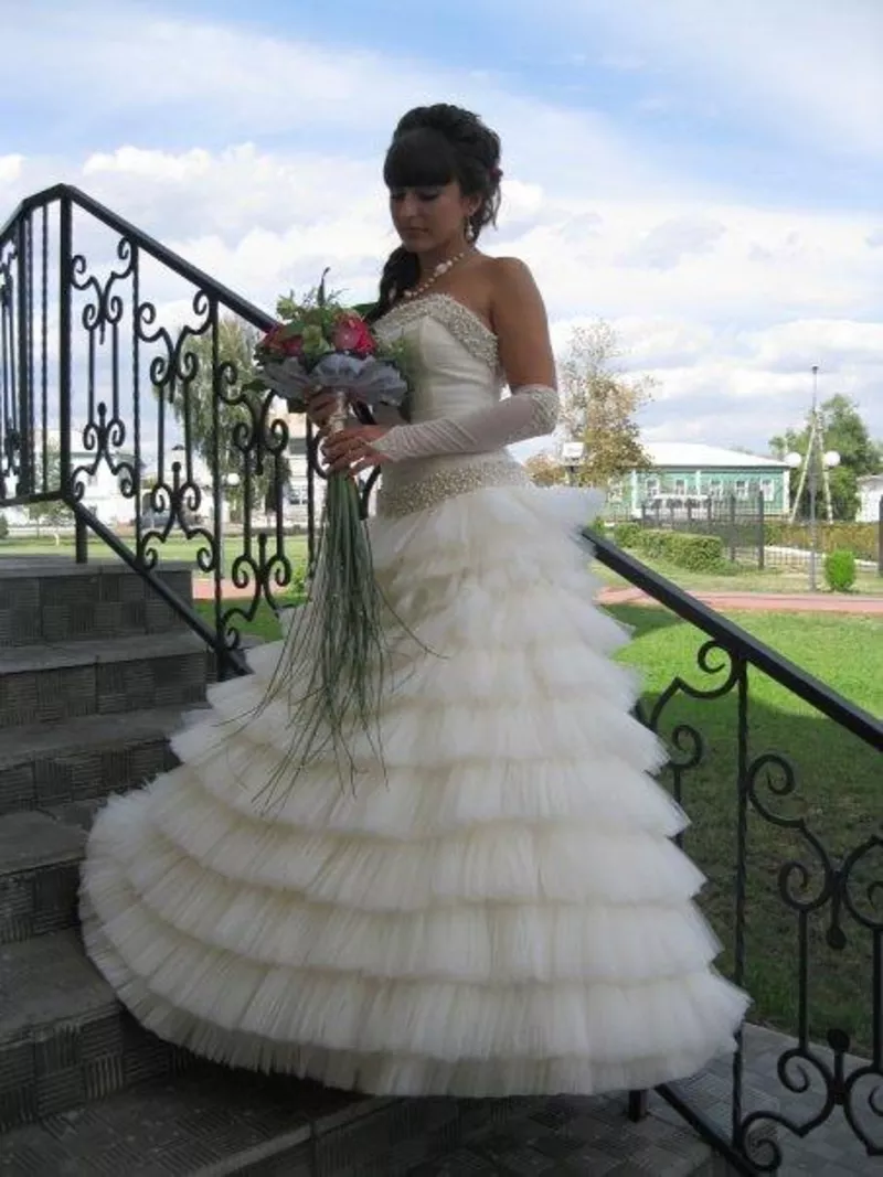Продаю свадебное платье размер 42-44,  рост до 168 см.